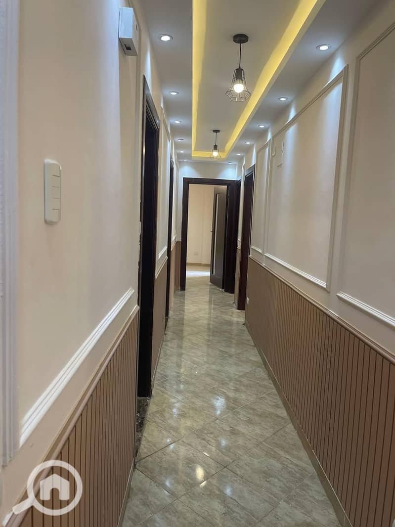 8 47cb8373-83a3-4d28-8ce3-deeaf56e84a6. jpg