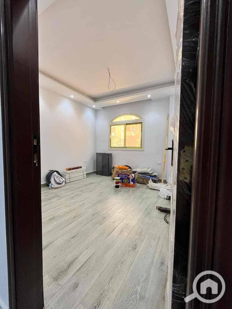 7 9e5c2edf-bcb5-474c-ad28-d9e3fd8c5058. jpg