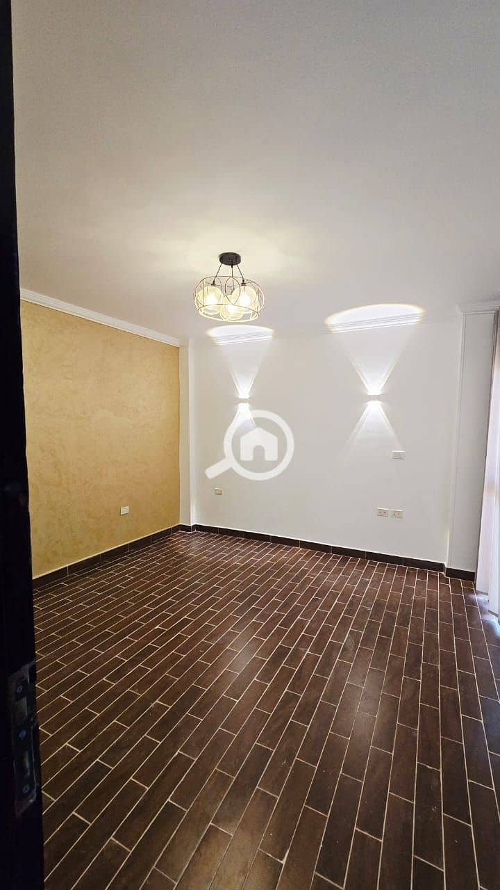 9 069dffc5-2e83-49b8-ac83-9763cc67b8d9. jpg