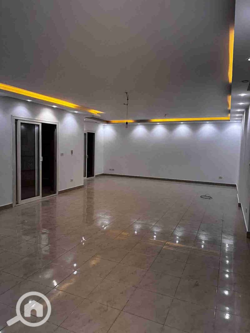 1000627364. jpg 1000627364. jpg