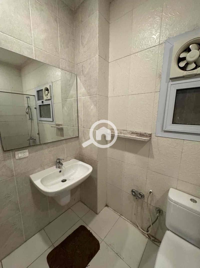 9 fd1540e1-783f-4126-a258-c258f1ca9977. jpg