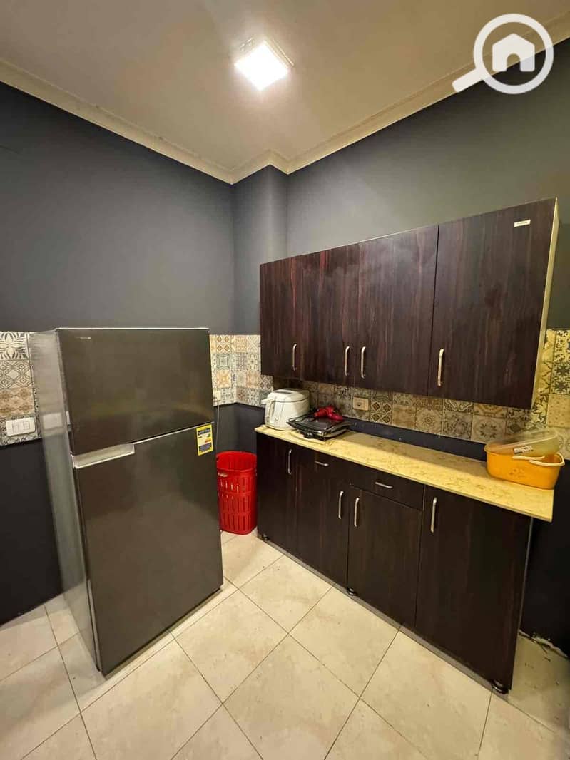 12 12327ec7-425d-40af-a6e8-3f12e0cedf7c. jpg