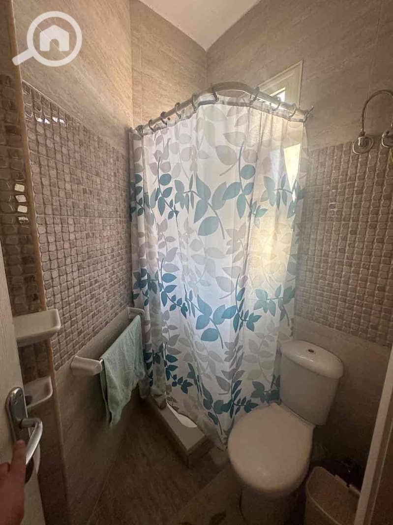 9 d6f5db43-9c0a-449a-ad15-9ae4dca122dc. jpg