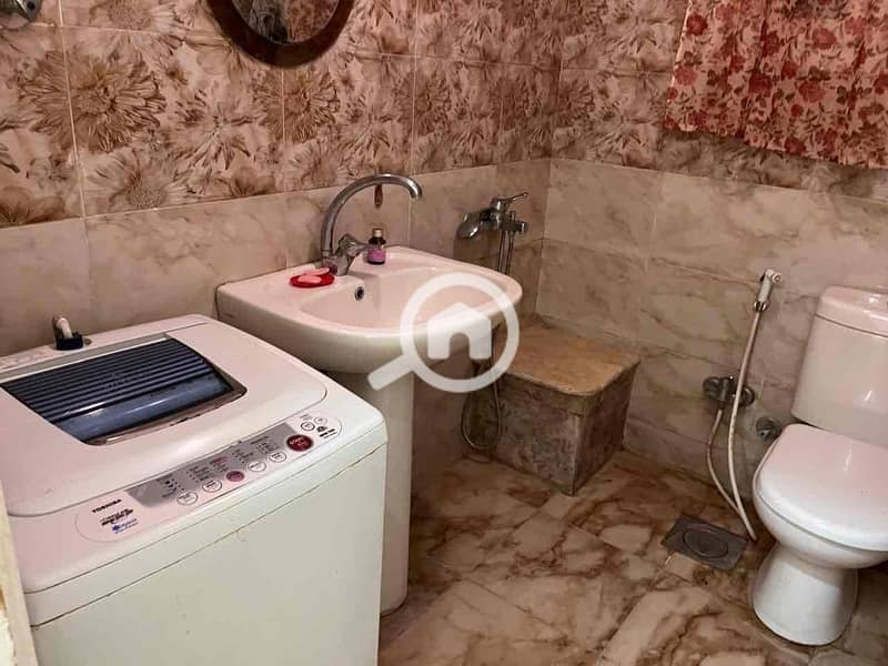 11 fd59bdb3-a90d-40f1-a817-0fee75d8e6ee. jpg