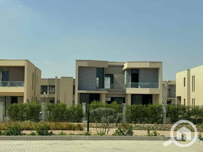 3 b335ad13-10fd-4eb9-9469-be2b03025a2c. jpg