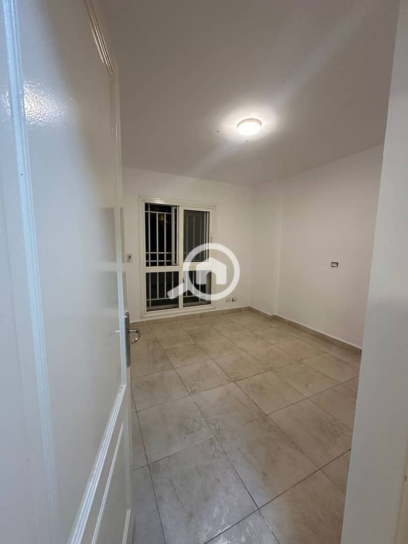 2 67d47c2e-f41d-4021-9bc0-0b55ecfbf6a7. jpg