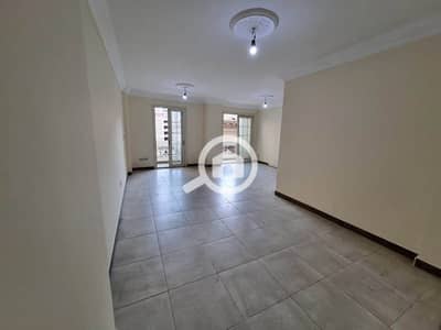 فلیٹ 3 غرف نوم للايجار في سابا باشا، الإسكندرية - 566658117_1960292214824616_8451849337695961426_n. jpg