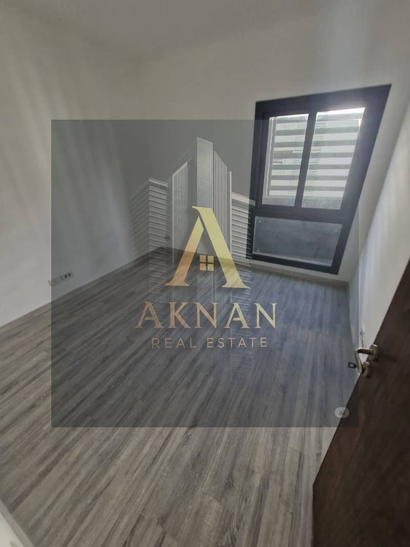 3 WhatsApp Image 2025-10-24 at 15.14. 20 (3). jpeg