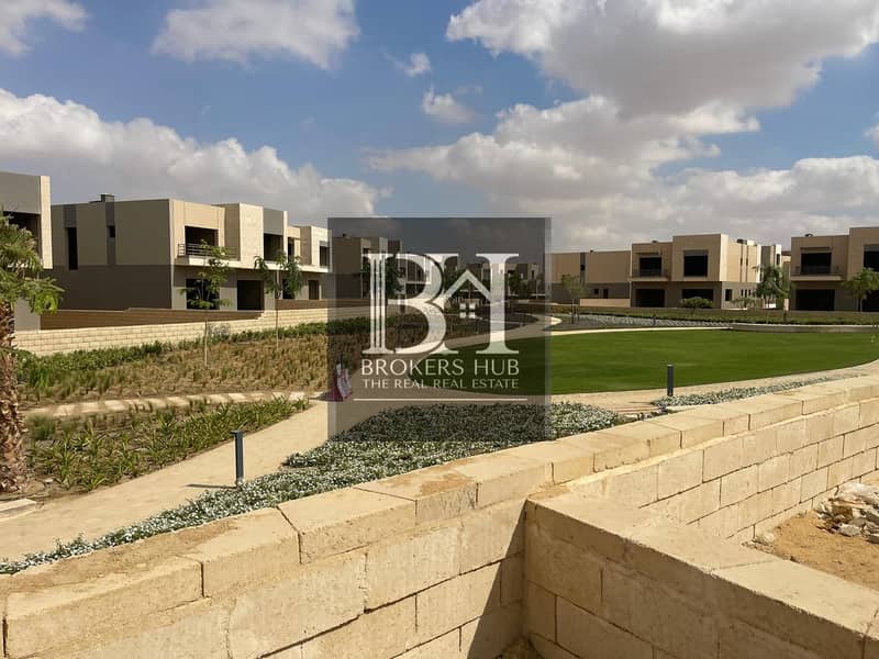 5 518d33e4-c9bb-40a9-8c73-681a21c9802f. jpeg