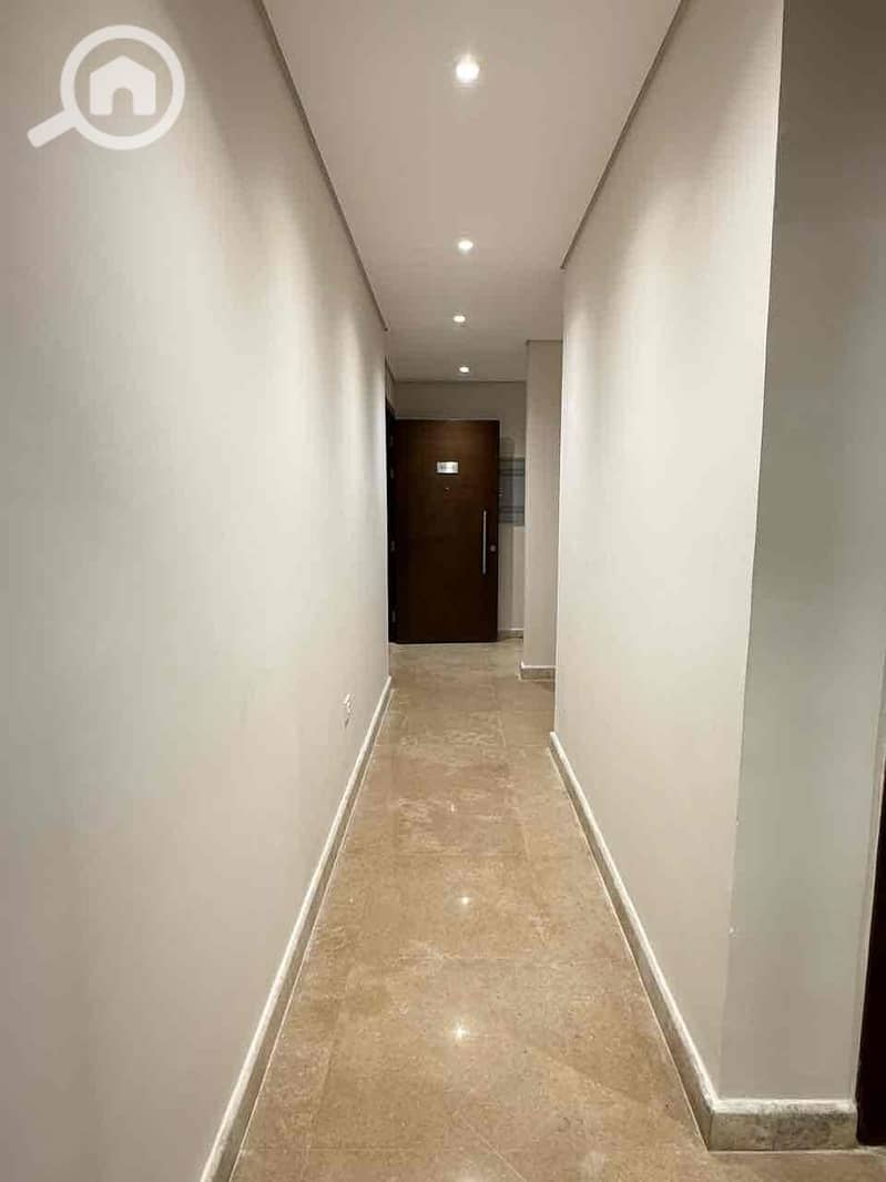 9 1bc0eb18-2930-4b87-af04-b154b2a86b20. jpg