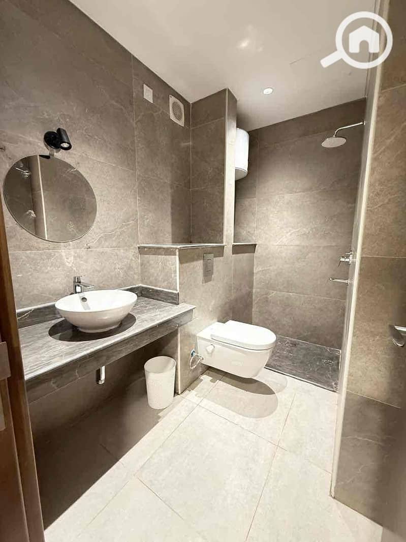 13 3329c01d-e2f7-4d6c-8141-bbcc05234830. jpg