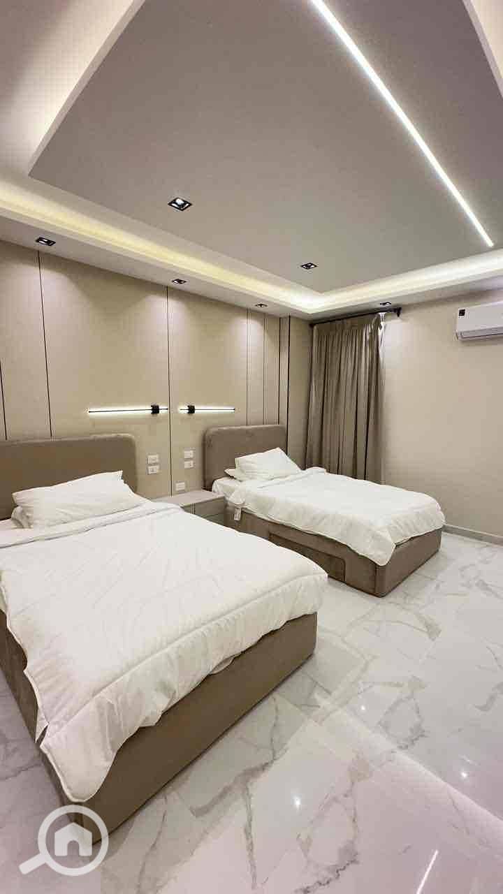 9 172deace-582e-46a1-985c-6a4e559f5d0a. jpg