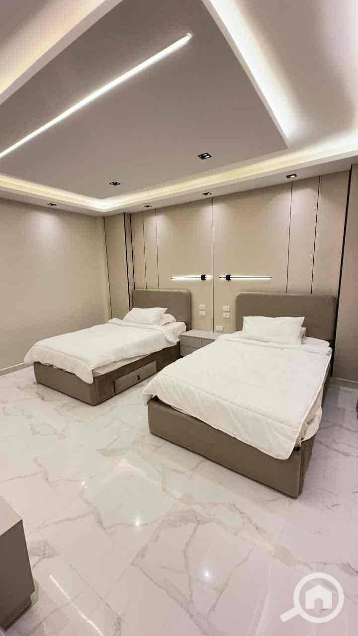 11 80b8a360-f5d9-4244-b57d-fd6315f414ec. jpg