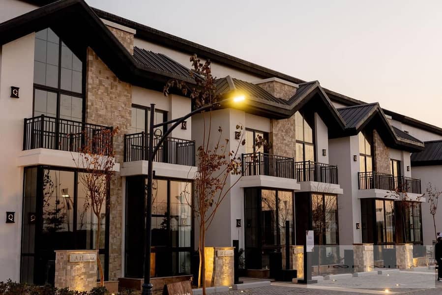 3 64e13f23-d535-4856-bba2-035baa2ea7f3. jpeg