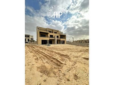 5 Bedroom Villa for Sale in 6th of October, Giza - WhatsApp Image 2025-02-08 at 10.36. 52_c8f14d01. jpg