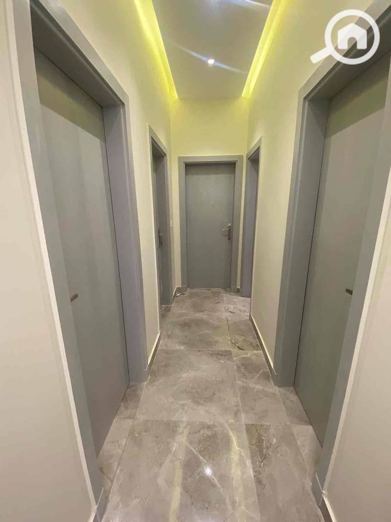 5 50f4018a-a002-4b1a-8c0f-c043cb713e57. jpg