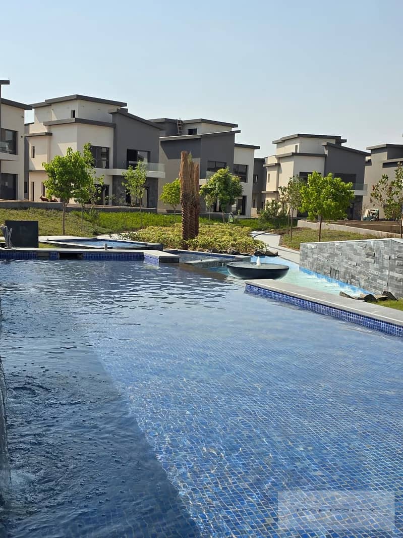 3 6bf363dc-78d8-45d0-8374-e464ca8db83d. jpeg