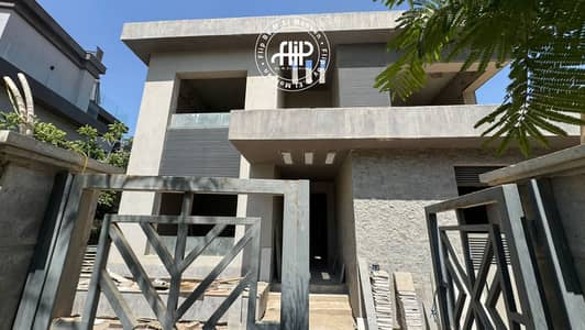 5 Bedroom Villa for Sale in 6th of October, Giza - IMG-20250713-WA0115. jpg