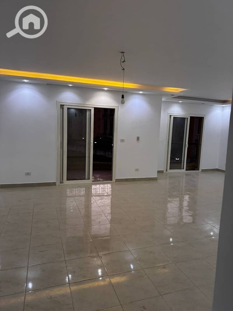 6 29c832f6-c73a-4f84-9725-c2a545f560b2. jpeg