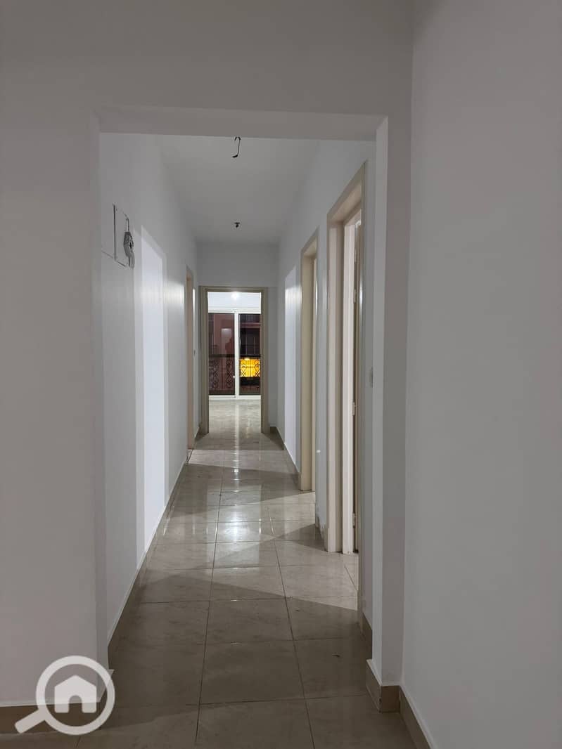 7 c079006b-4dc4-43b1-8865-3e16598f3c6c. jpeg