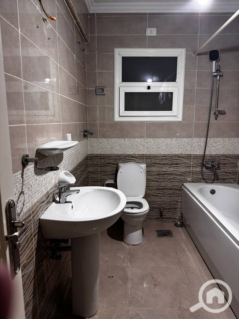 8 1a3b3dfa-0f73-4233-9014-87ad36385d69. jpeg