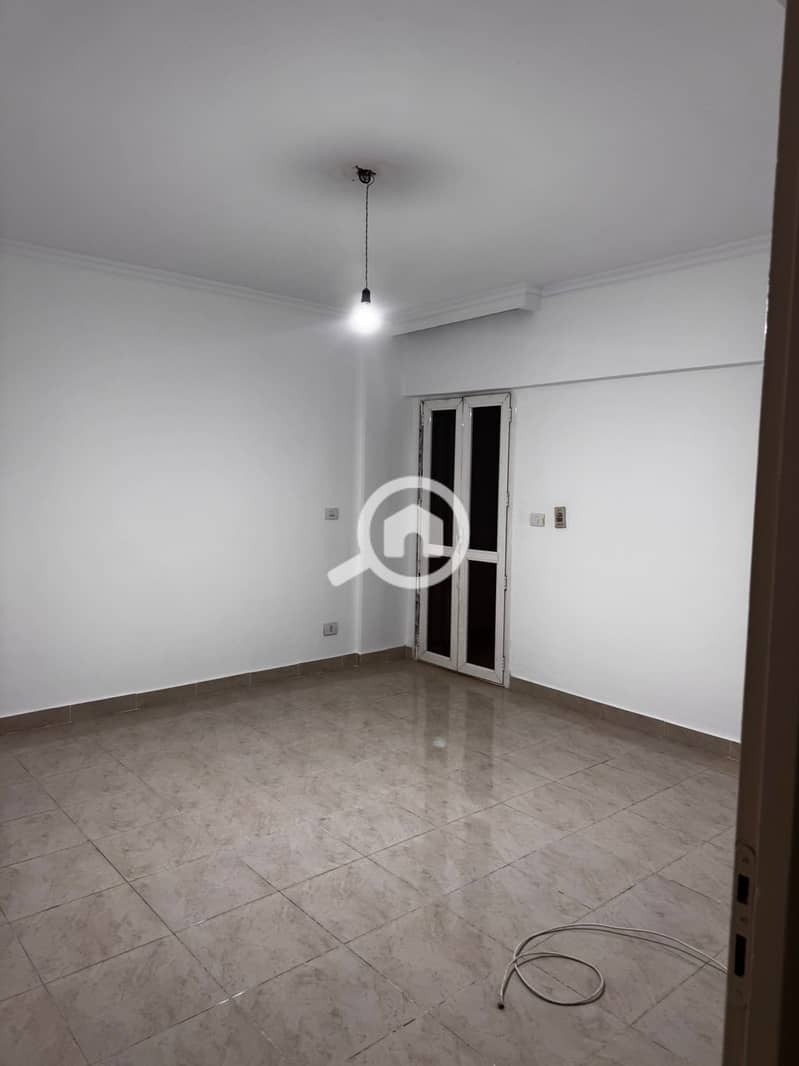 14 91d74460-dce4-4e5b-bf86-eaf672a2f966. jpeg