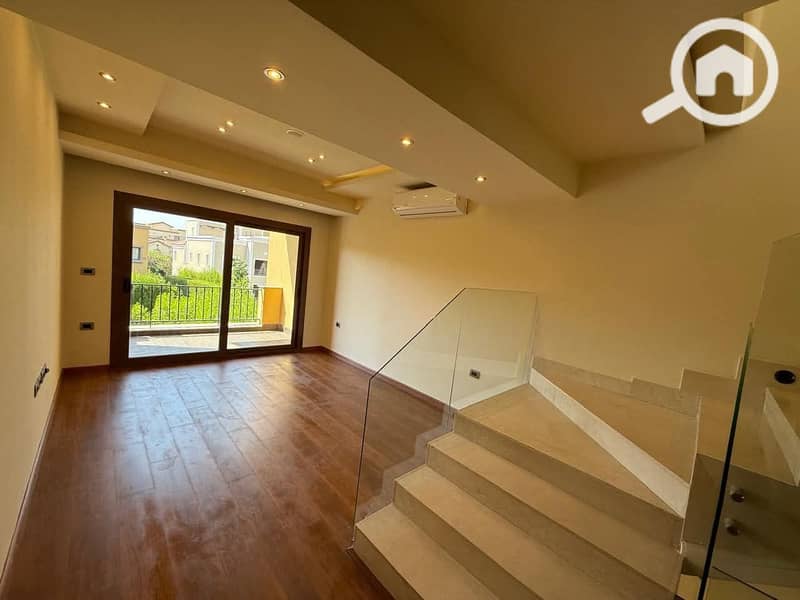 2 FB_IMG_1760839734876. jpg