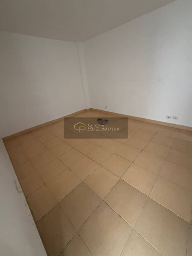 3 WhatsApp Image 2025-10-24 at 15.05. 05 (2). jpeg