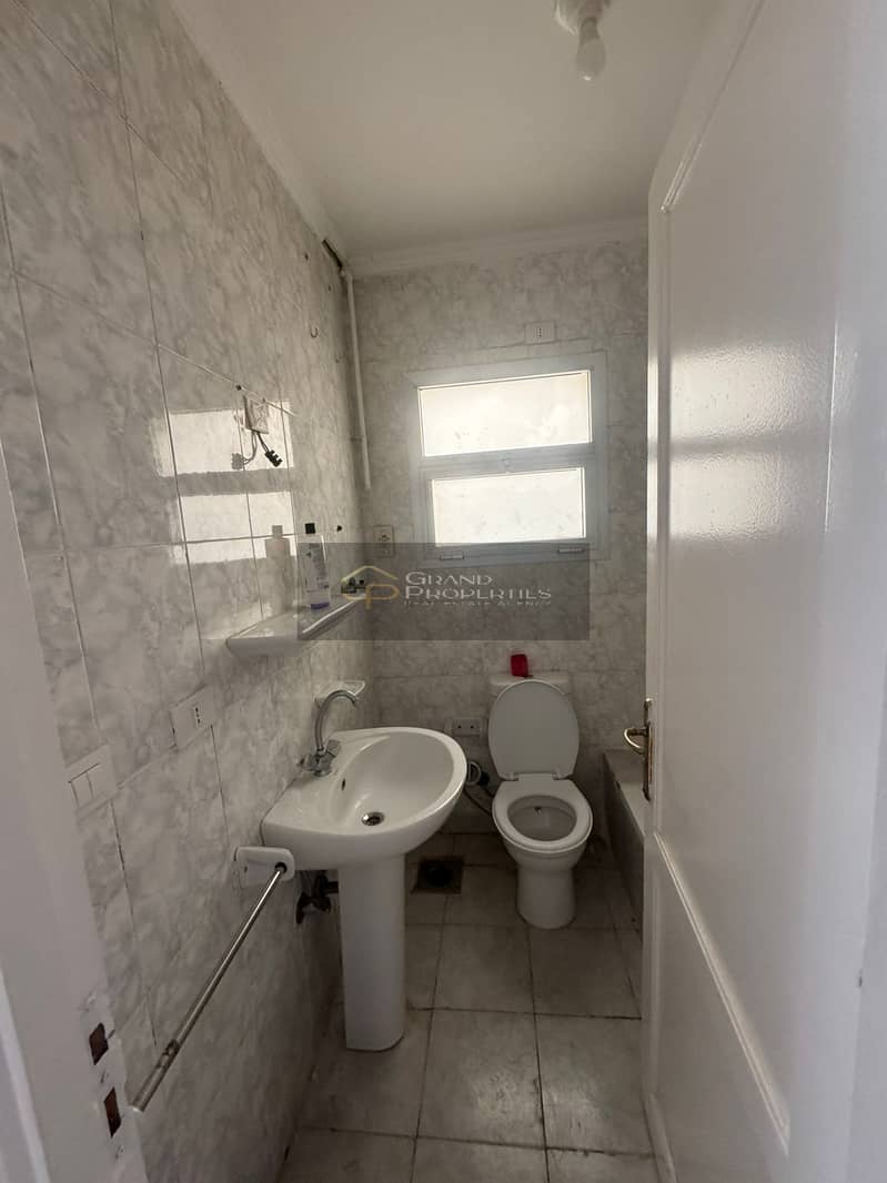 5 WhatsApp Image 2025-10-24 at 15.05. 05 (4). jpeg