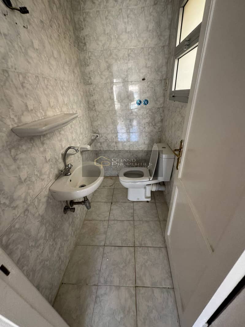 7 WhatsApp Image 2025-10-24 at 15.05. 05. jpeg