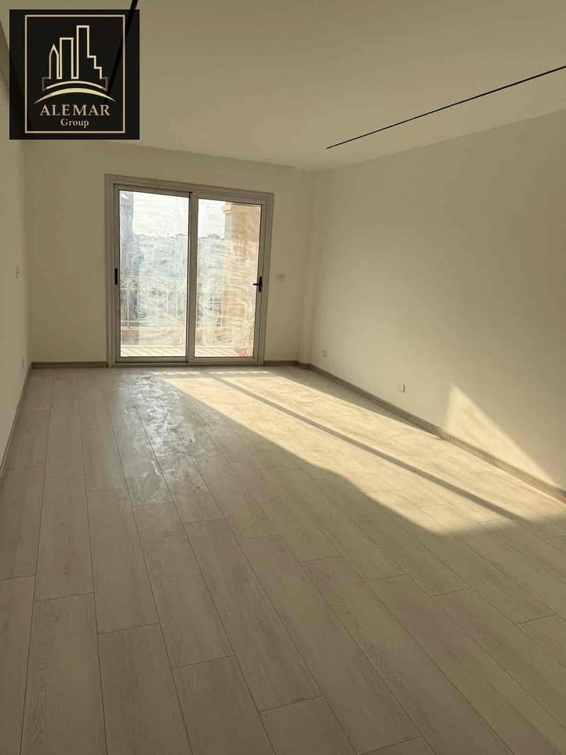 14 d3891305-9d17-40c1-829e-2d649d7477f6. jpg