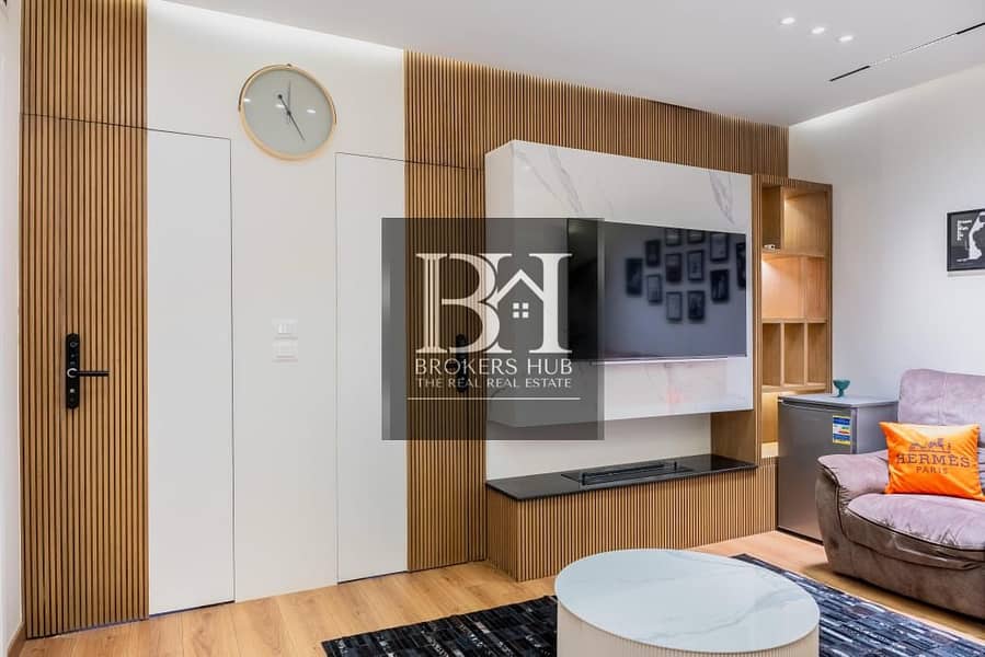 9 373e7b76-131c-4428-859c-48b47e67915b. jpeg