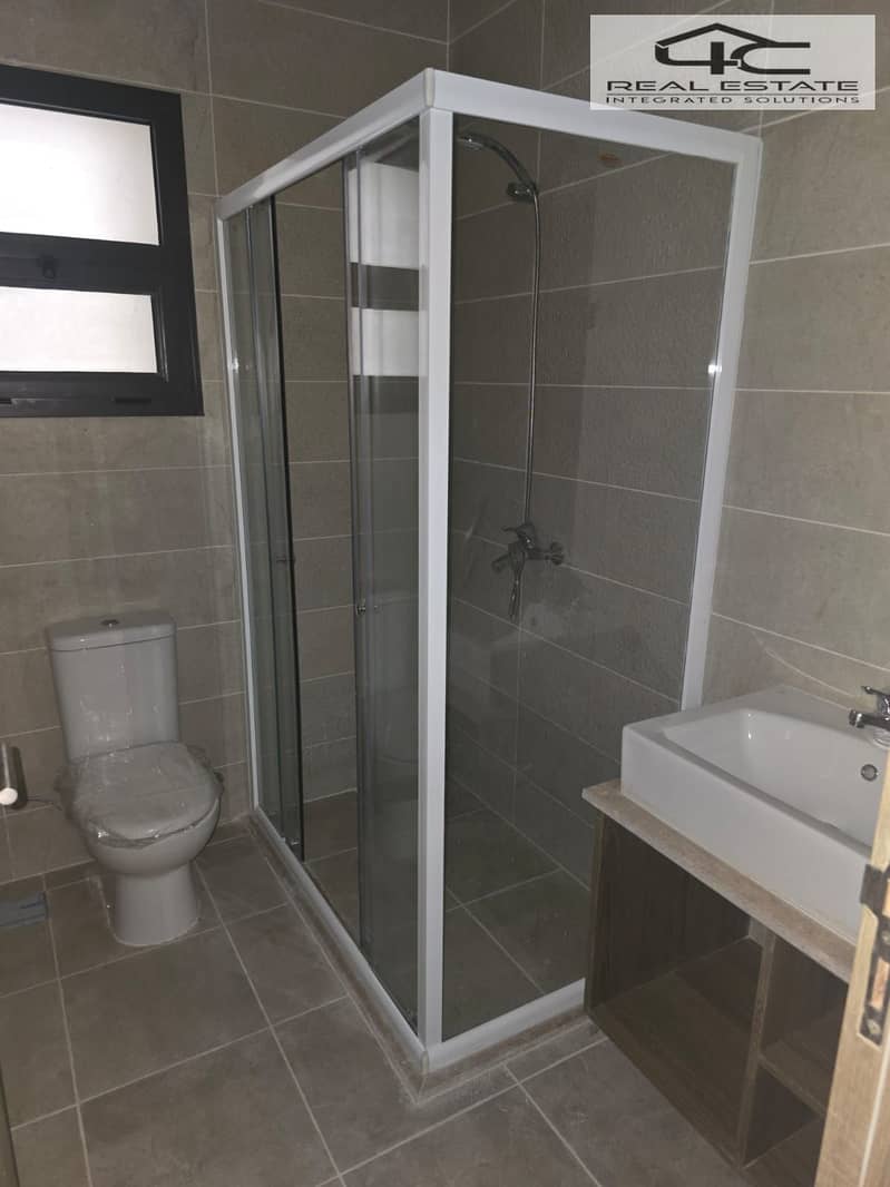 6 WhatsApp Image 2025-10-23 at 03.33. 56 (4). jpeg