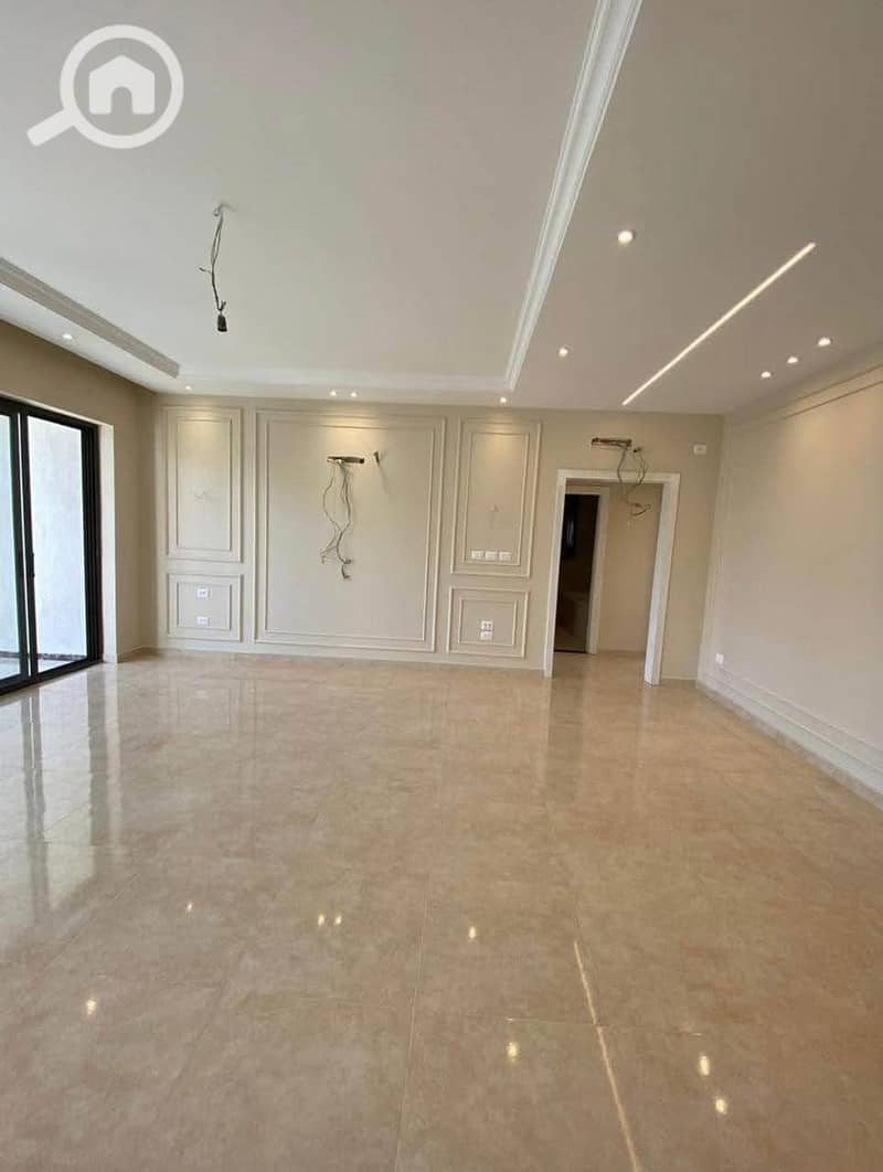 3 b19782b0-c2ad-4eb5-b598-a99f1a9aec1b. jpeg