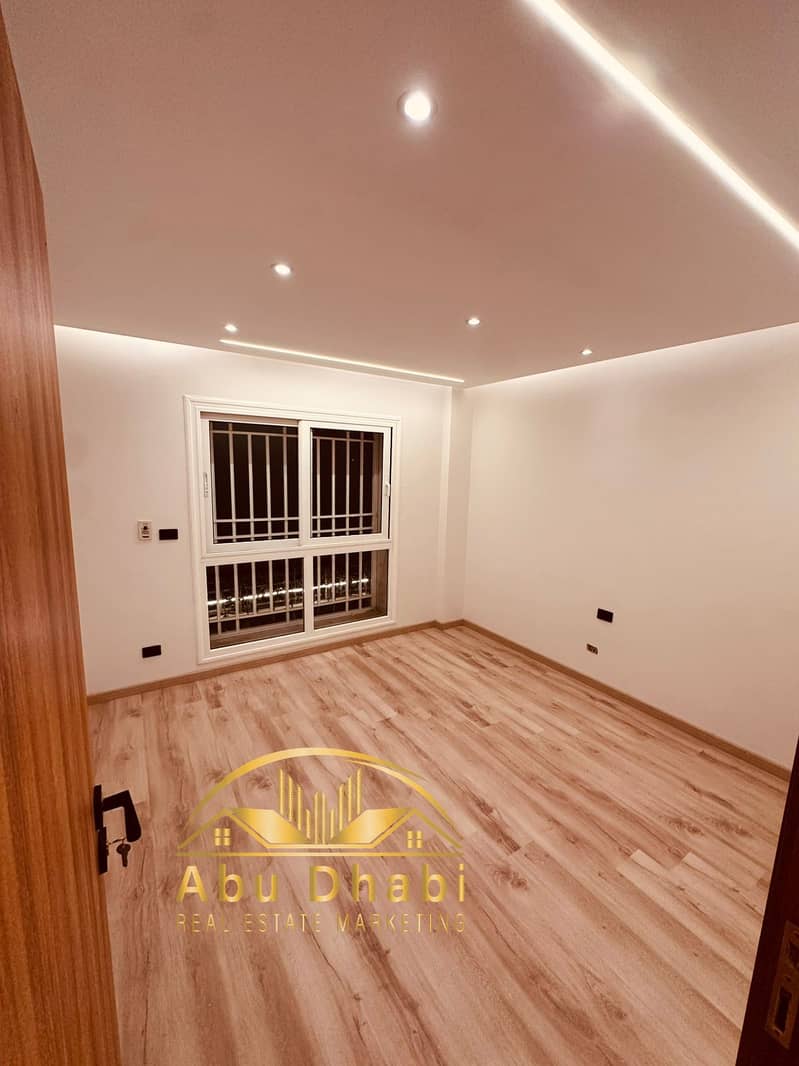 10 1e1c563c-44e1-4b63-b2c0-159dea8b9130. jpg