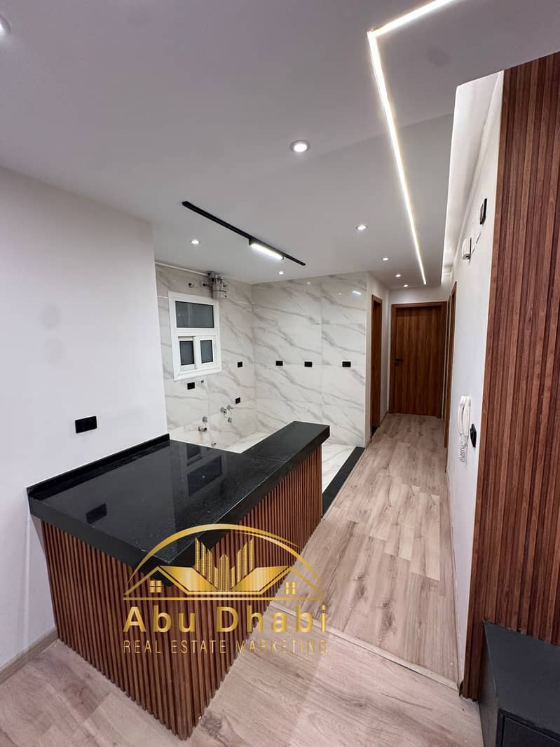 14 edd7255f-9b85-47f1-b4fe-c78149702654. jpg