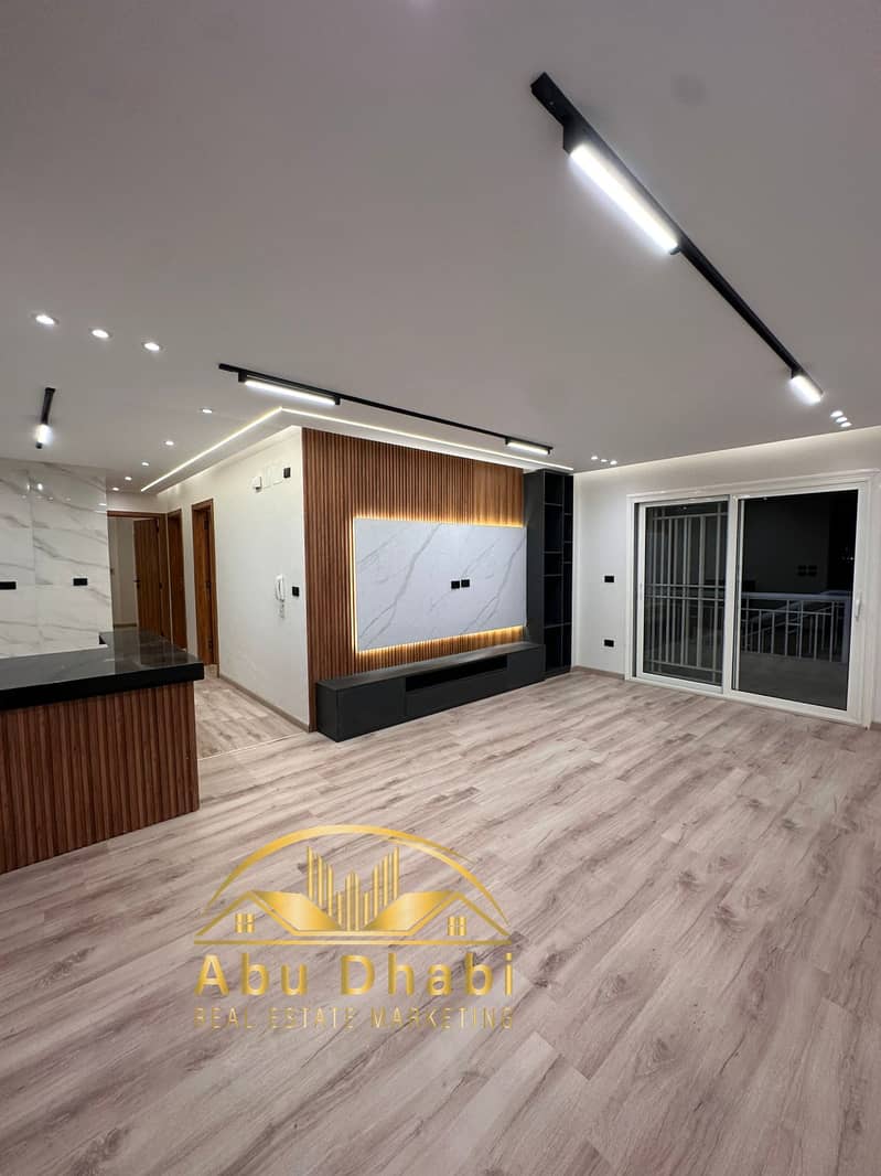 15 51bb15dc-a500-4e05-8e33-734979d61c95. jpg