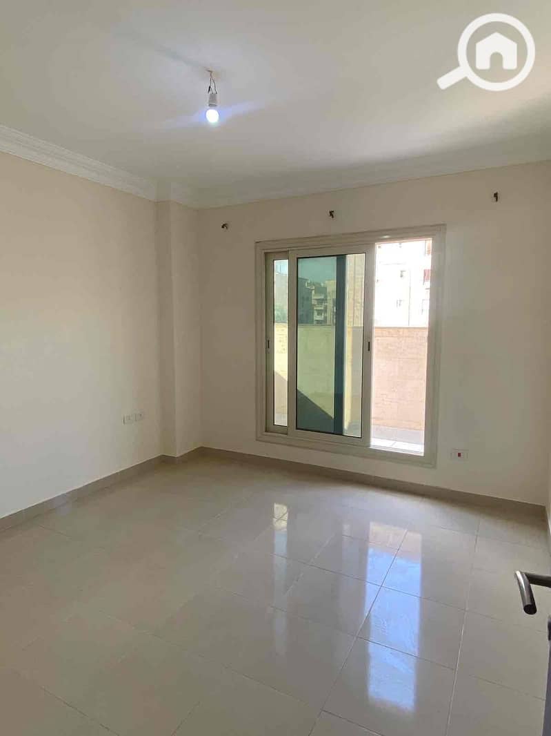 2 57e146ee-90a2-4031-9e19-8b58abfc6eb9. jpg