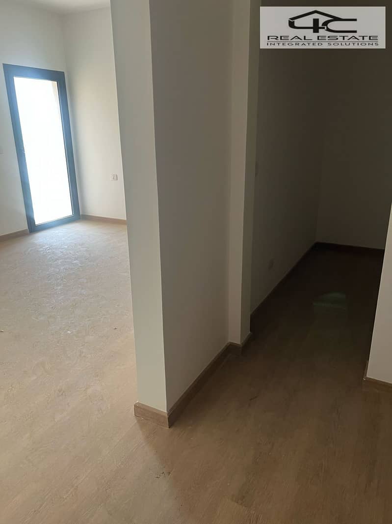 5 WhatsApp Image 2025-10-23 at 05.24. 46. jpeg