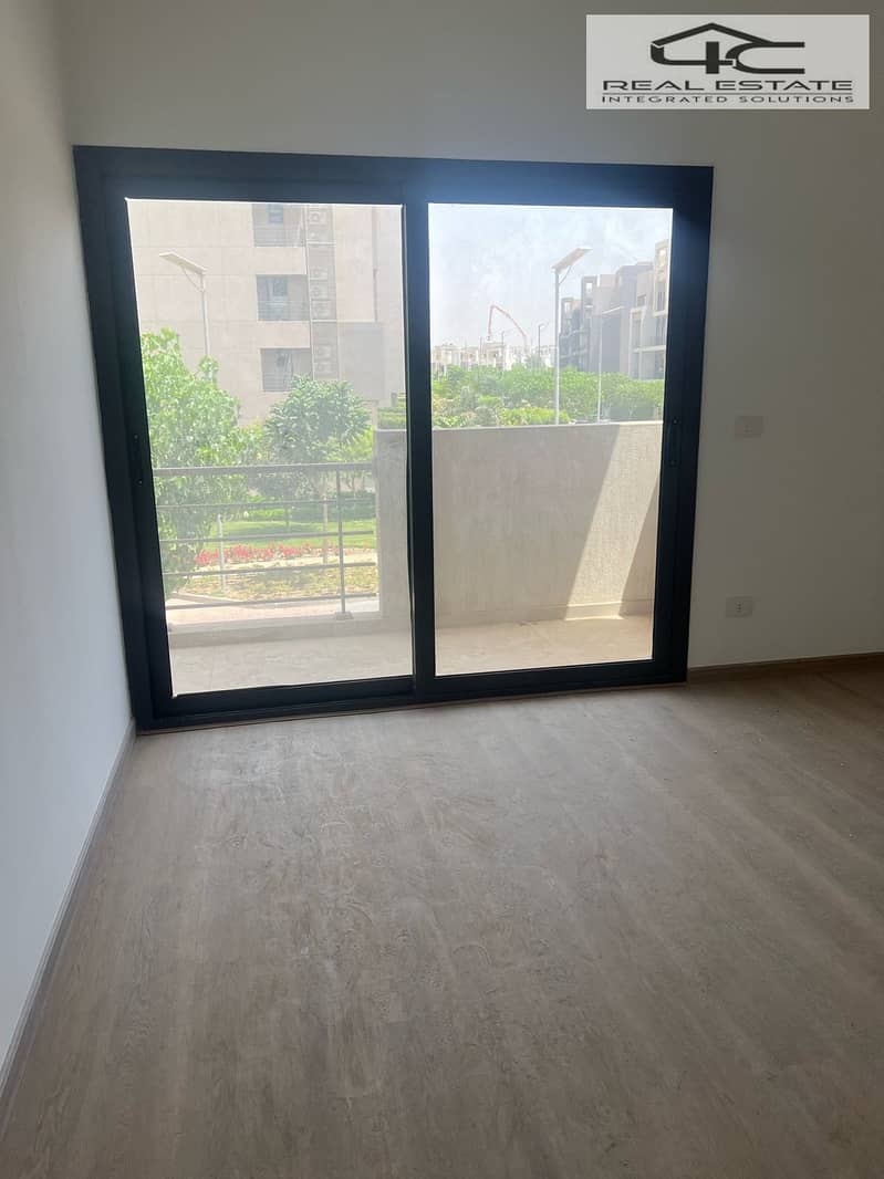 7 WhatsApp Image 2025-10-23 at 05.24. 45 (2). jpeg