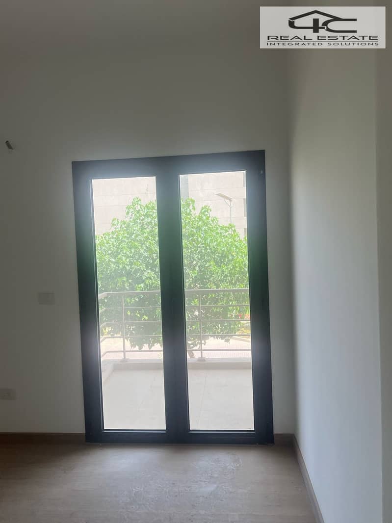 11 WhatsApp Image 2025-10-23 at 05.24. 48. jpeg