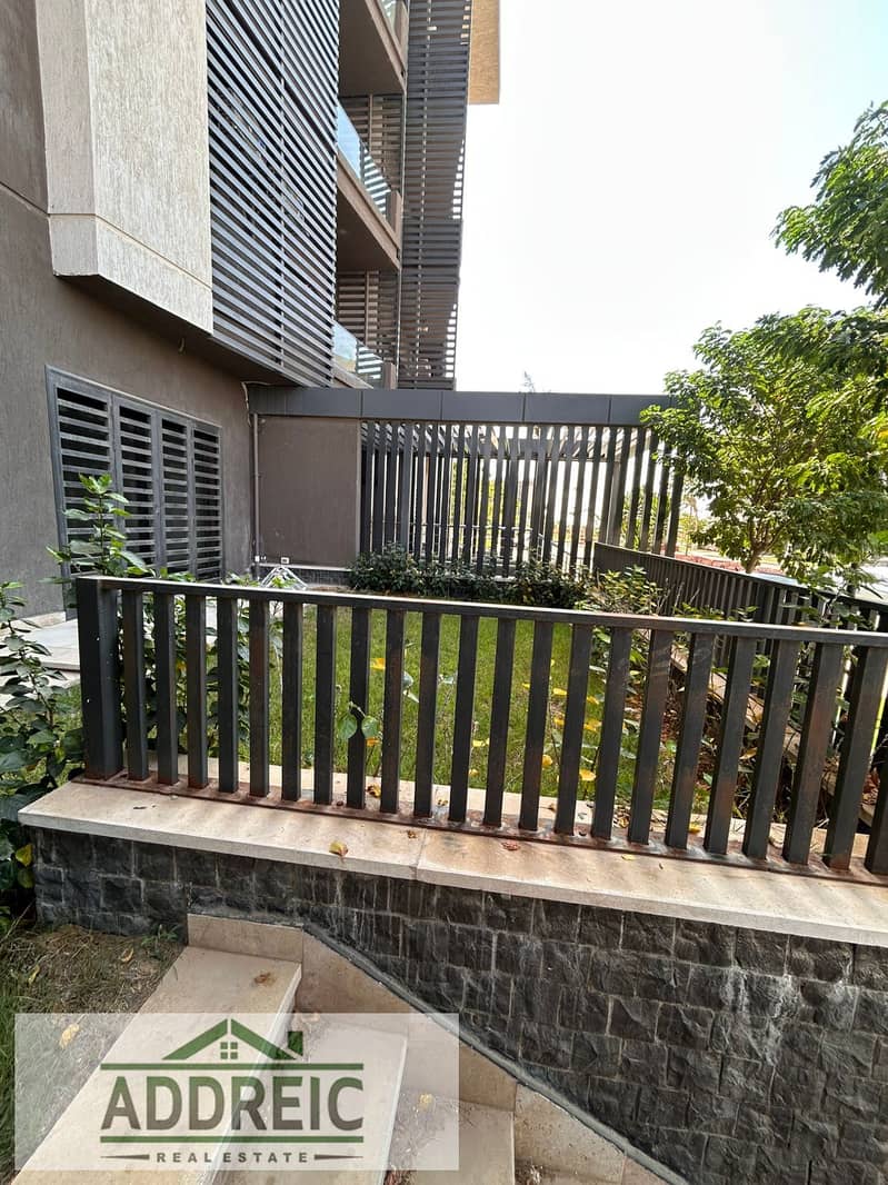 5 WhatsApp Image 2025-10-24 at 20.22. 44_9085ee65. jpg