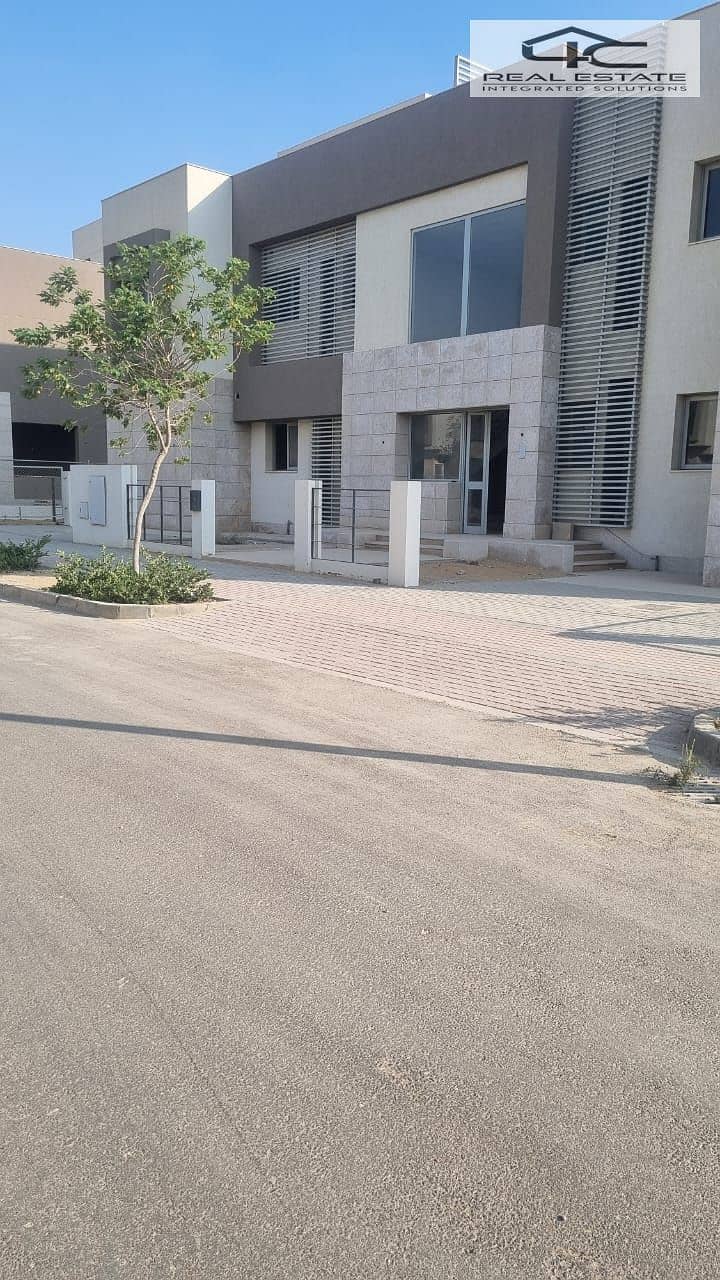 3 WhatsApp Image 2025-10-23 at 3.37. 01 PM (2). jpeg