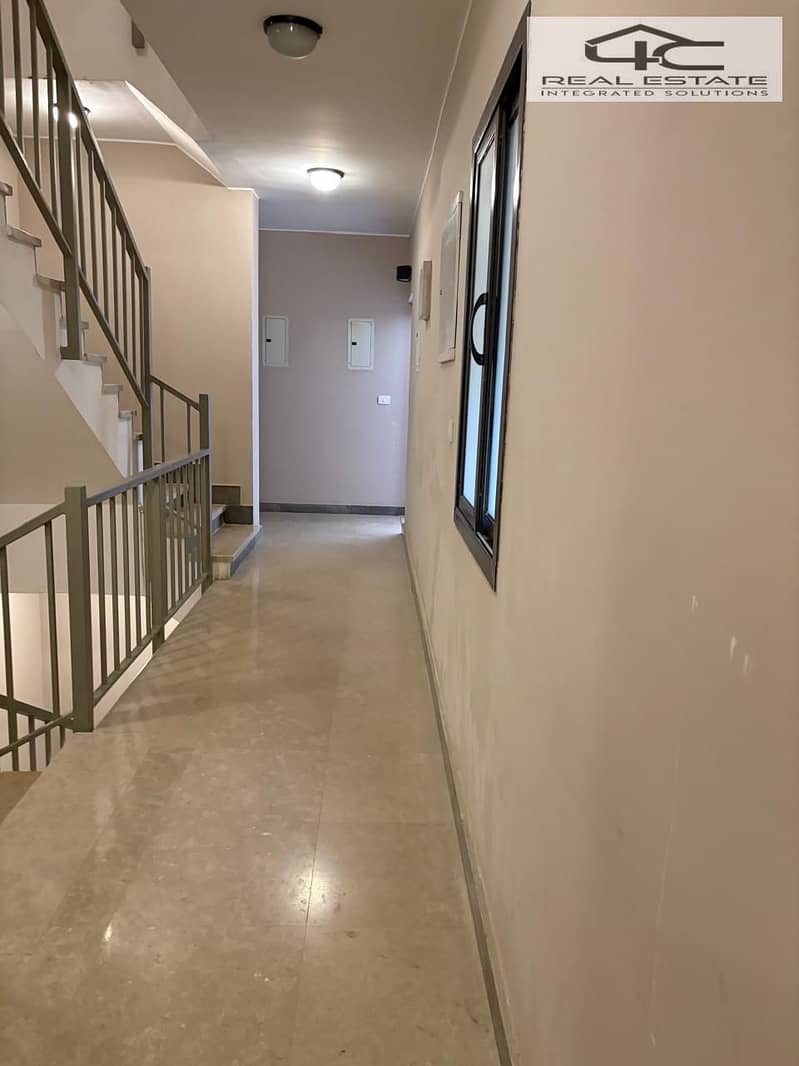 9 WhatsApp Image 2025-10-23 at 07.40. 14 (2). jpeg