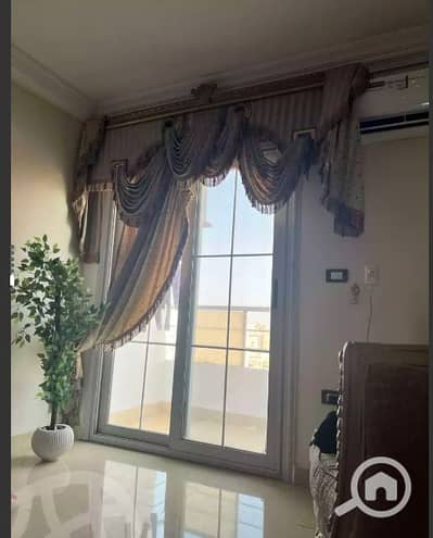 شقة 3 غرف نوم للايجار في ستانلي، الإسكندرية - 1. png