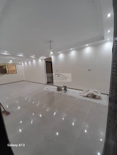 مکتب  للايجار في مدينة نصر، القاهرة - مكتب للايجار مساحة 240 م مصطفى النحاس الرئيسى اول بلكونه برج حديث