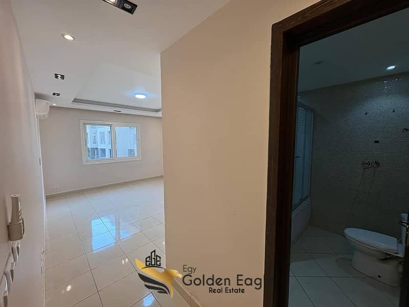 8 571007421_1492855541944973_6142111866785853074_n. jpg