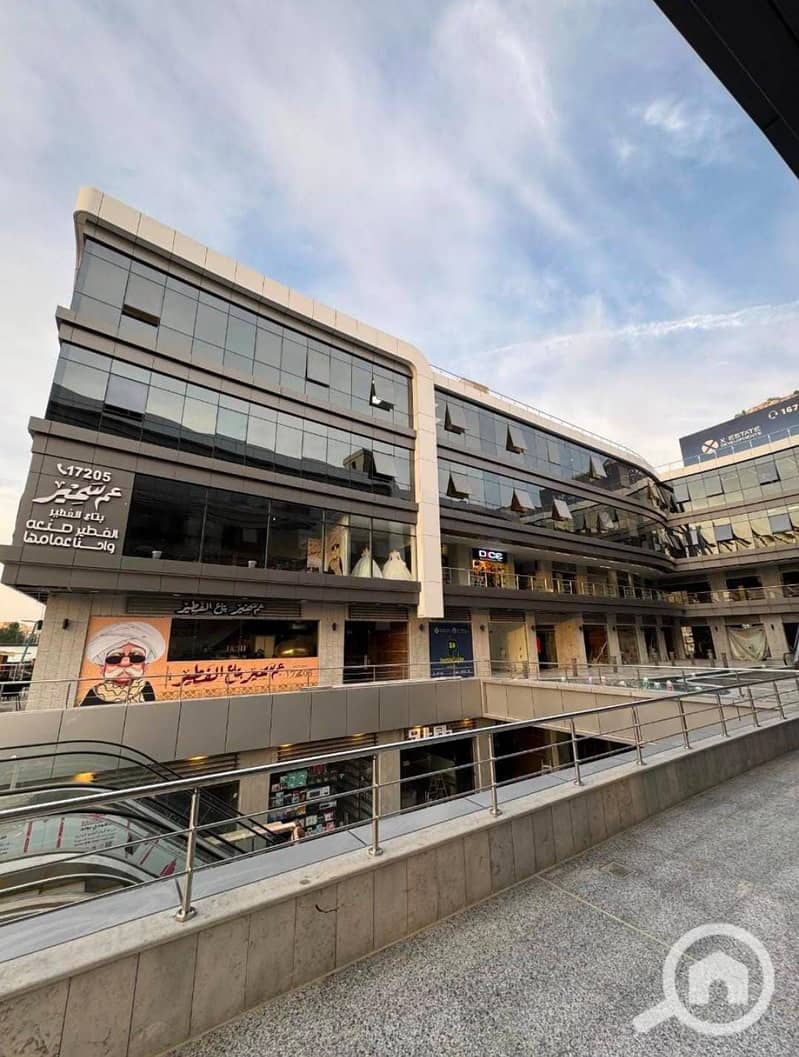 9 c6f13910-a9ea-4a11-8420-abc908c9cbe0. jpg