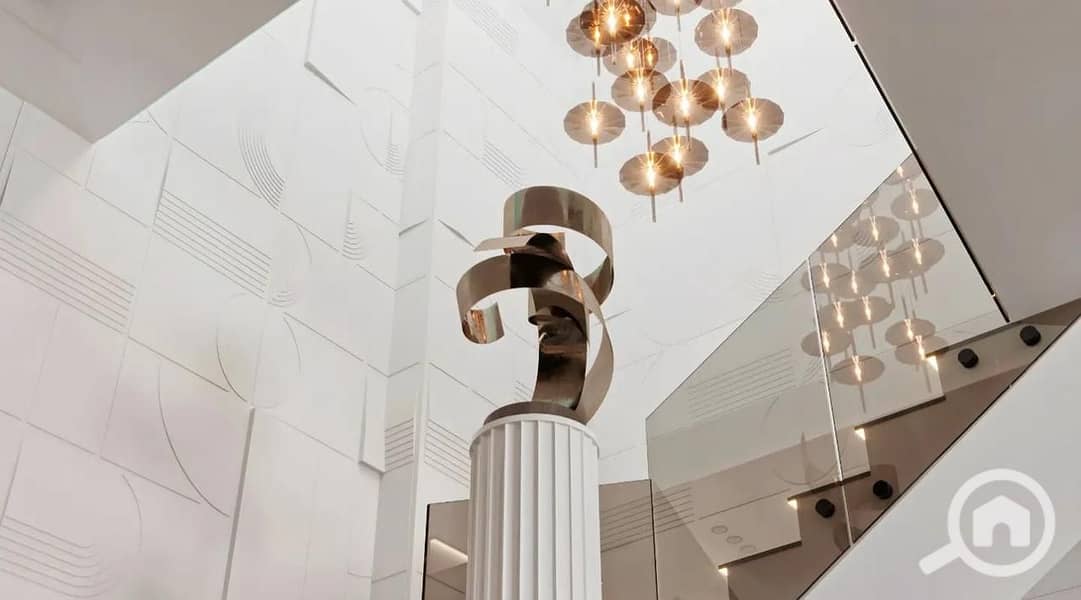 8 165e9901-dd84-4b1e-ad2b-e02bc5df7ca1. jpg