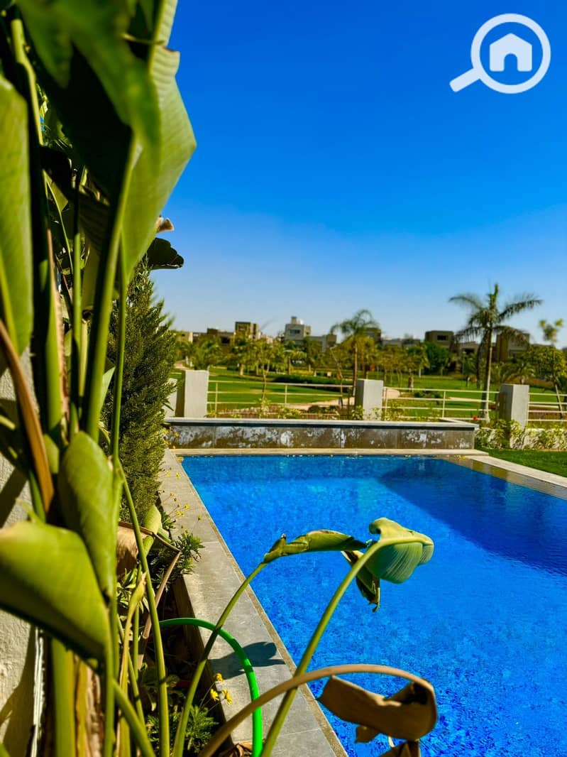 3 7def5bfc-8471-46b7-88fd-b656cd1a5b81. jpg